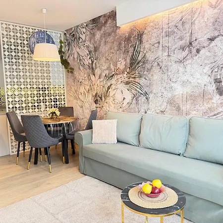Miodowy Dom Exspanse 44 Z Balkonem I Parkingiem Apartman *