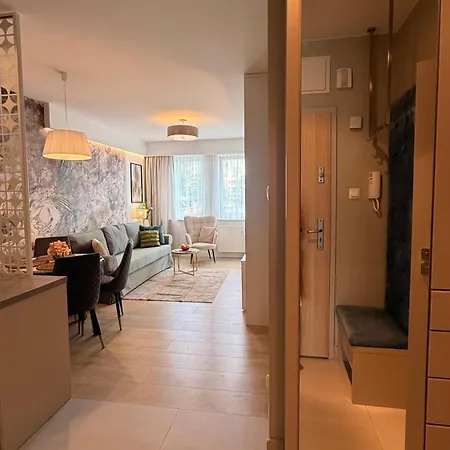 Miodowy Dom Exspanse 44 Z Balkonem I Parkingiem Apartman *